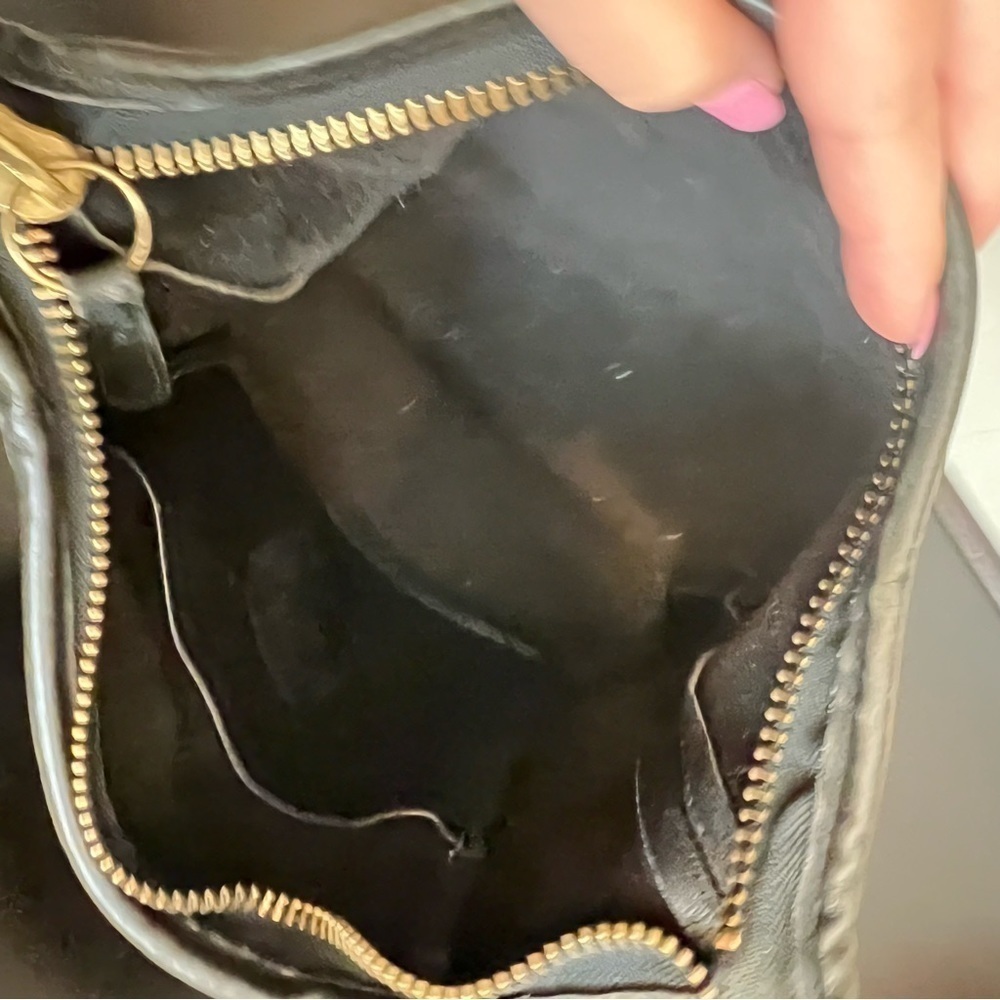 Vintage Coach 1996 medium sized duffle bag with zipper closure, black leather - Picture 10 of 16